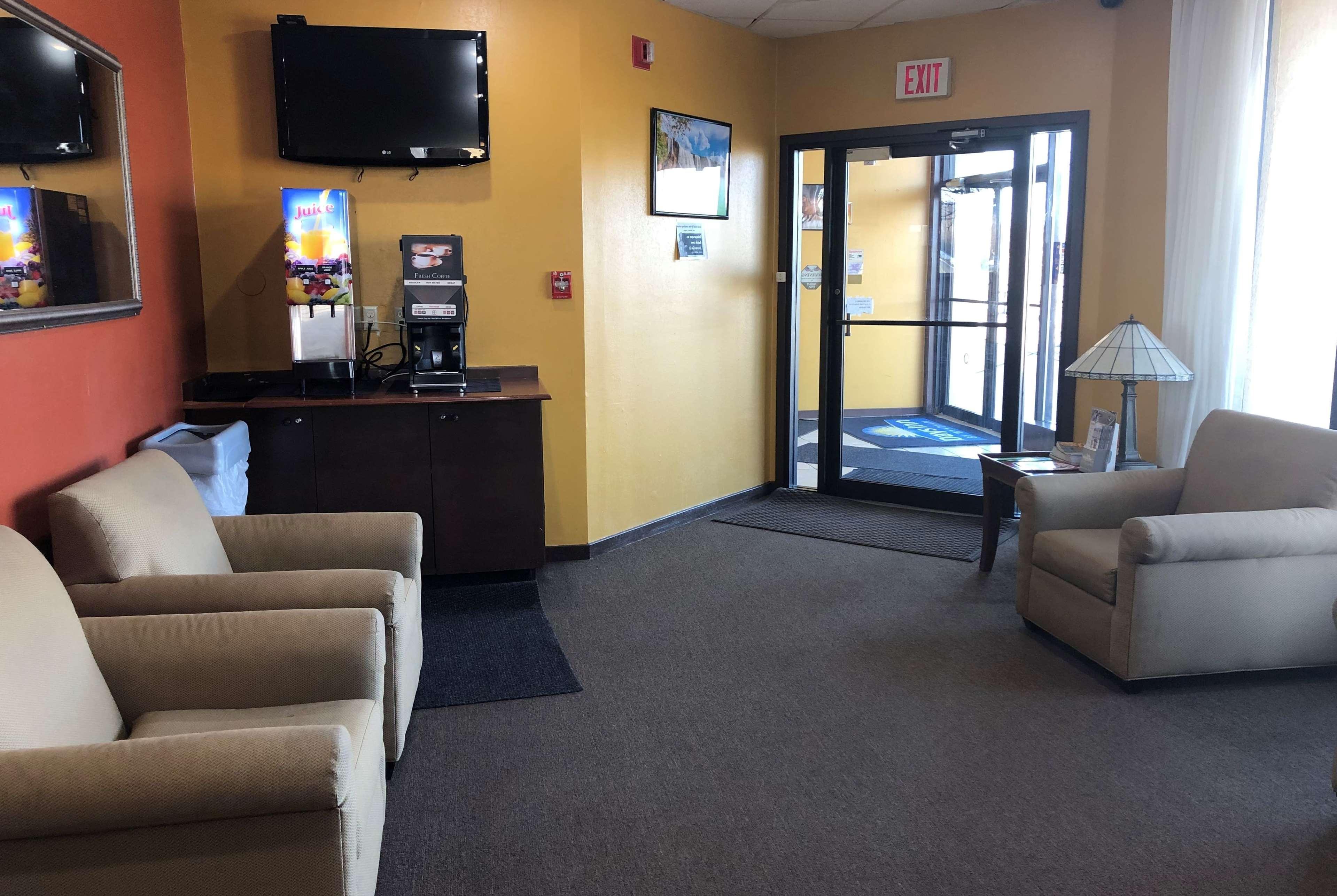 Days Inn By Wyndham Henrietta/Rochester Area Dış mekan fotoğraf