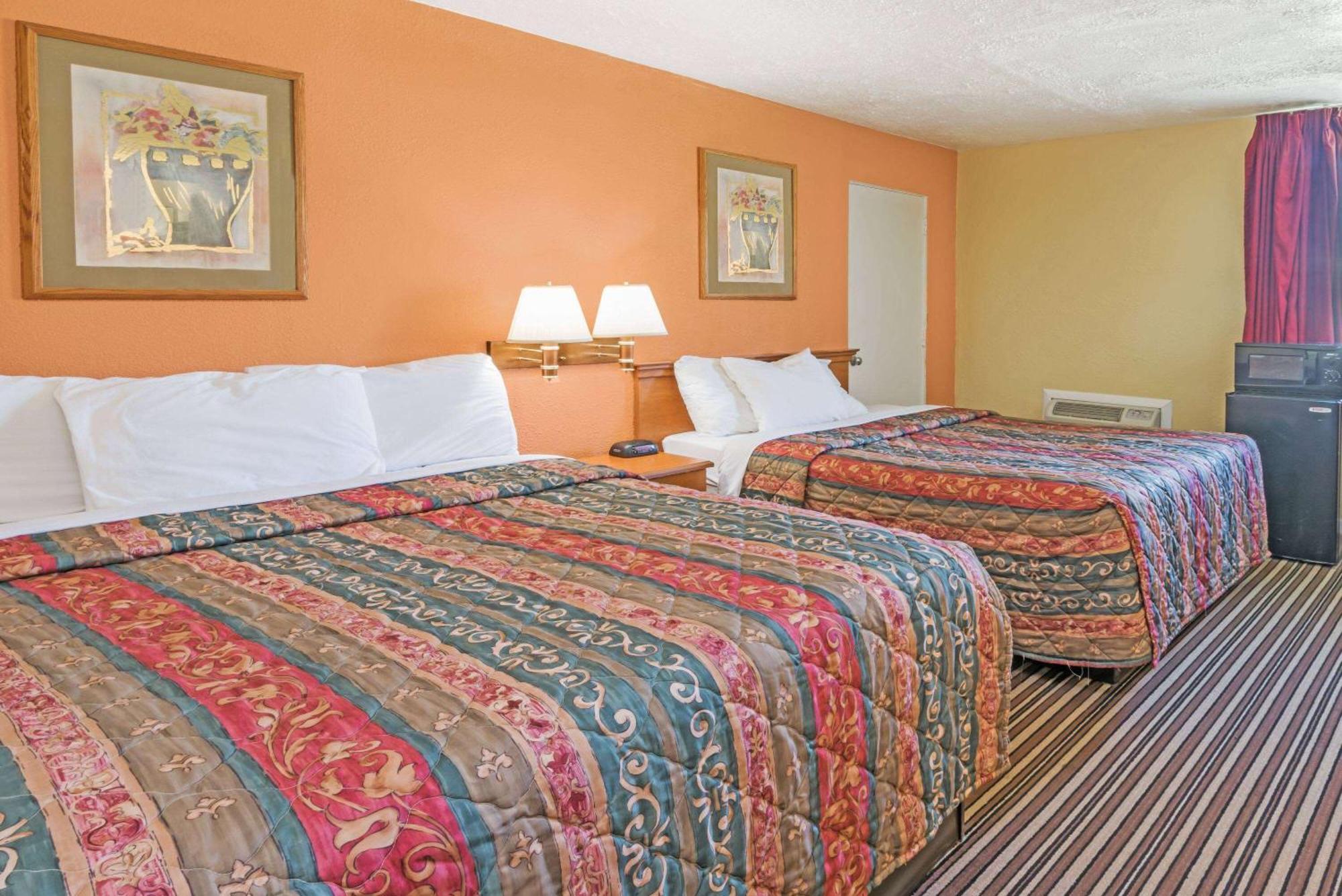 Days Inn By Wyndham Henrietta/Rochester Area Dış mekan fotoğraf